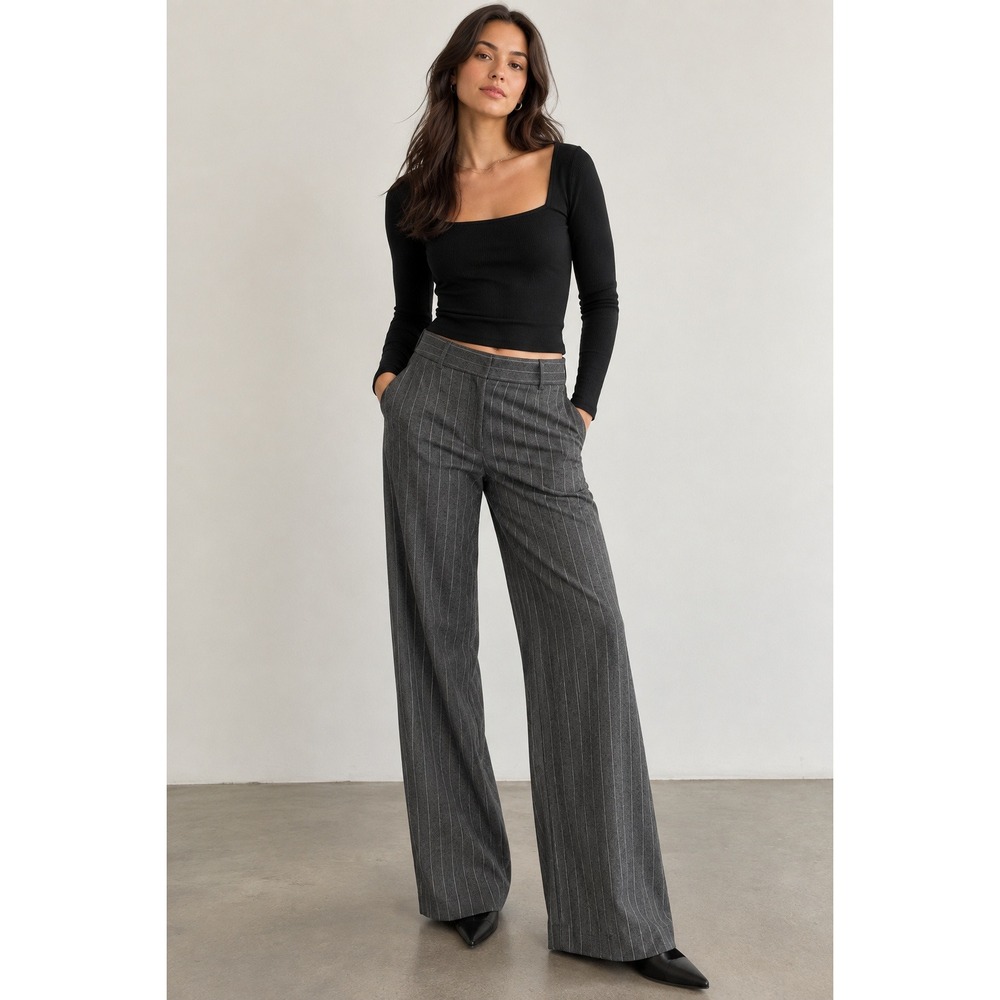 Dynamite Grey Pinstripe Wide Leg High Waisted Dress Pants Trousers Size 2